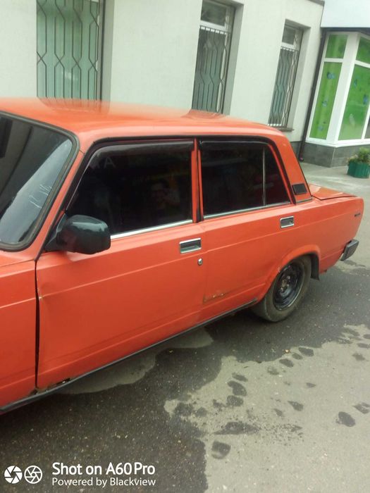 Продаю авто ваз 2105