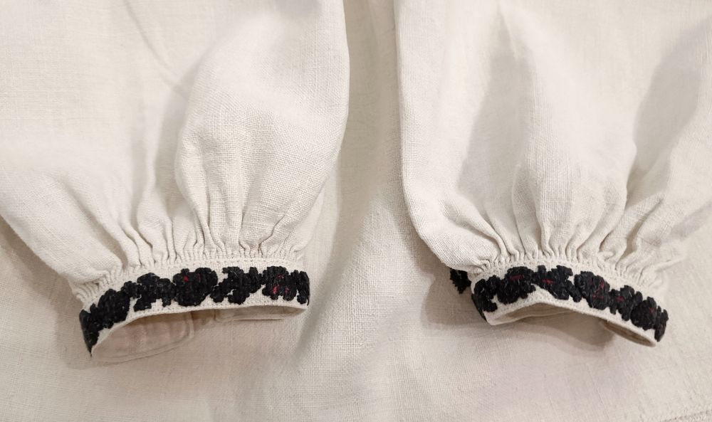 Старовинна сорочка вишита Давня вишиванка Автентична жіноча сорочка