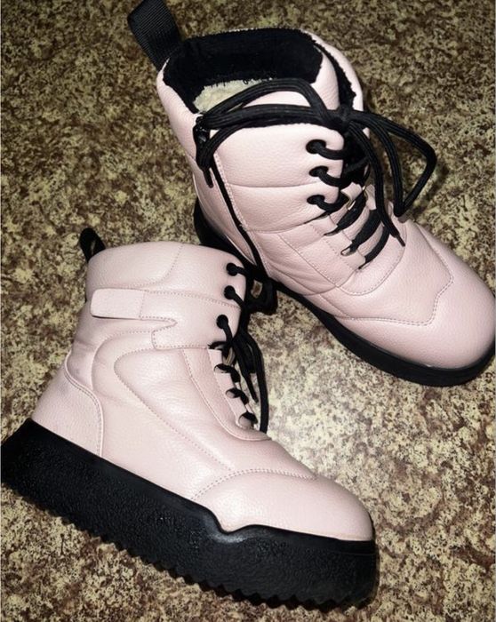 Чоботи для дівчинки рожеві