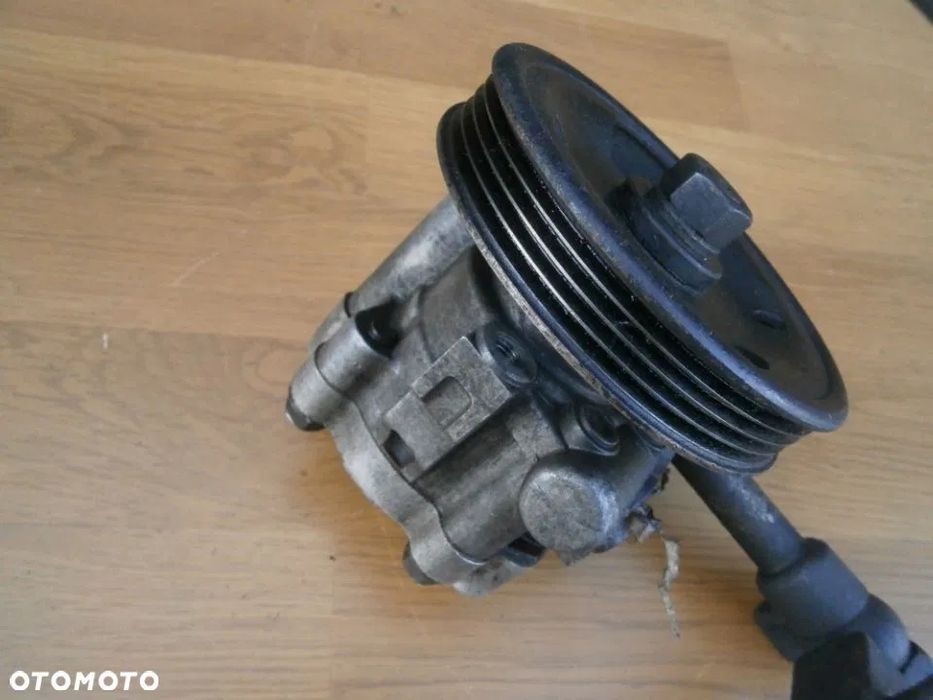 Pompa wspomagania kierownicy d40 Nissan Navara 2007 Dci 2,5