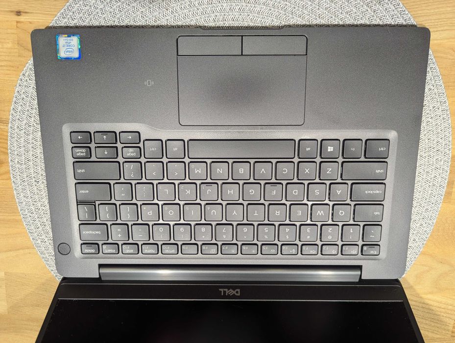 Dell Latitude 7300 IPS FHD i7-8665u/8gb ddr4/256gb m2/win