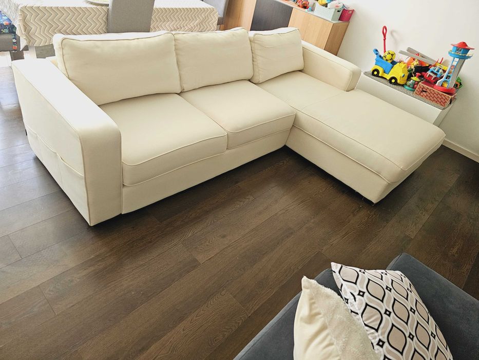 Sofá-cama de 3 lugares com chaise long, semi novo, excelente estado