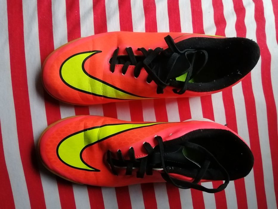 Buty    sportowe