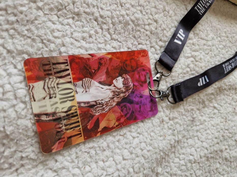 Caixa VIP Tour Taylor Swift COMPLETA c/pulseira+friendship bracelets