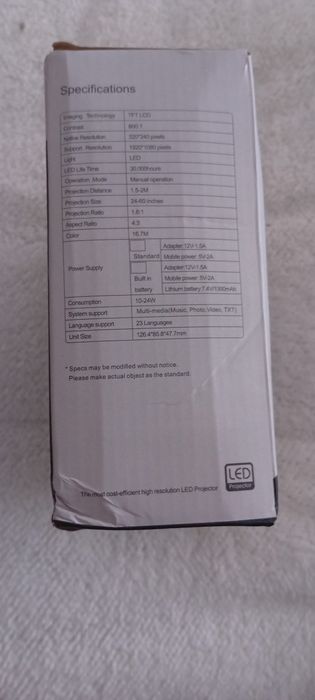 Projector LED modelo YG300