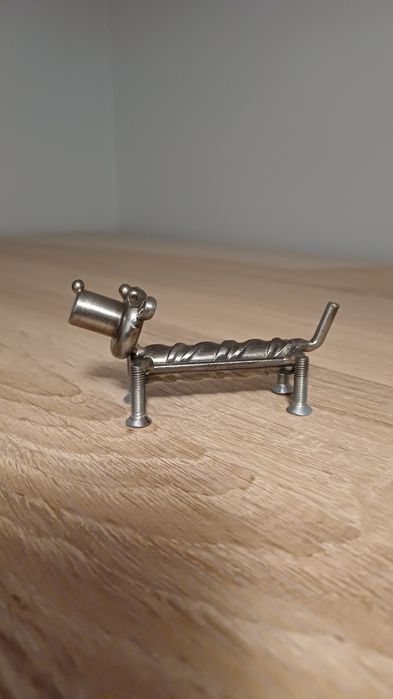 Jamnik Jamniczek piesek  z metalu metalowa figurka handmade