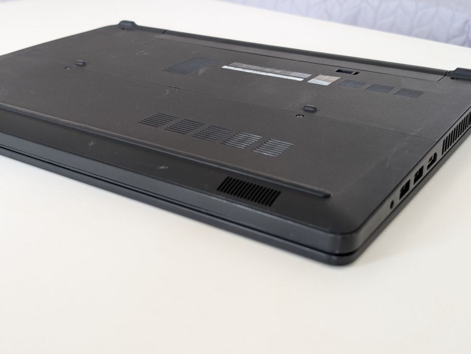 Laptop Dell Latitude 3570 8Gb ram, 256SSD, 15.6"mat i3-6th, win 11.