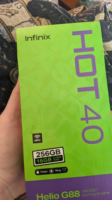Infinix hot 40 256/8