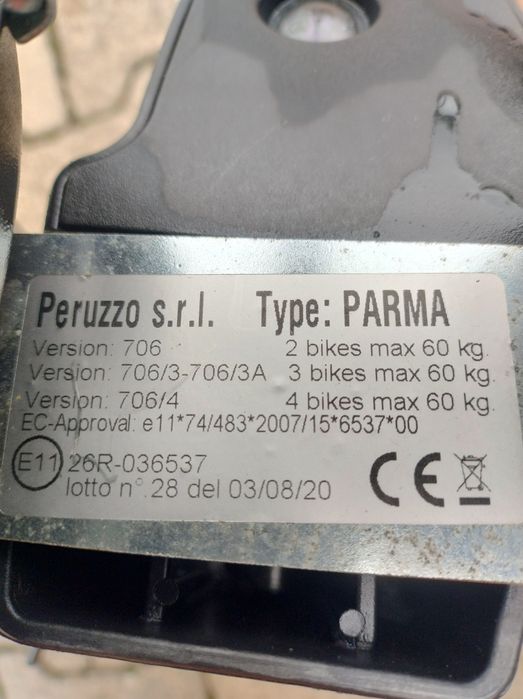 Peruzzo Parma 4 bagażnik rowerowy na hak na 4 rowery. Uchylny .
