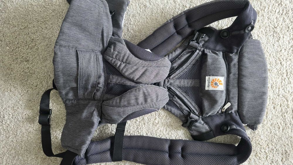 Marsúpio ERGOBABY Omni 360 Cool Air - Preto / Cinza