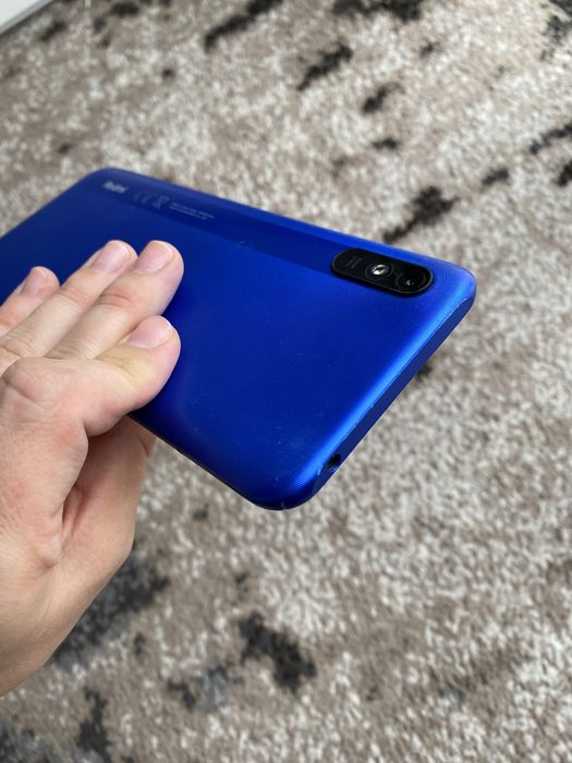 Смартфон Redmi у робочому стані