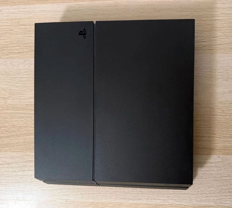 PlayStation 4 (PS4) 500GB
