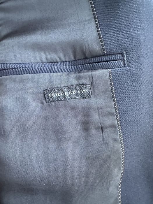 Чоловічий костюм Zara
