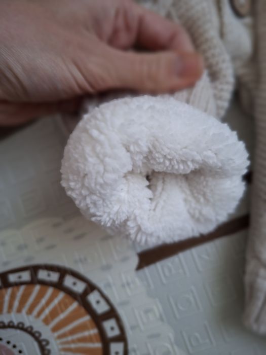 В'язаний дитячий комбінезон з хутром