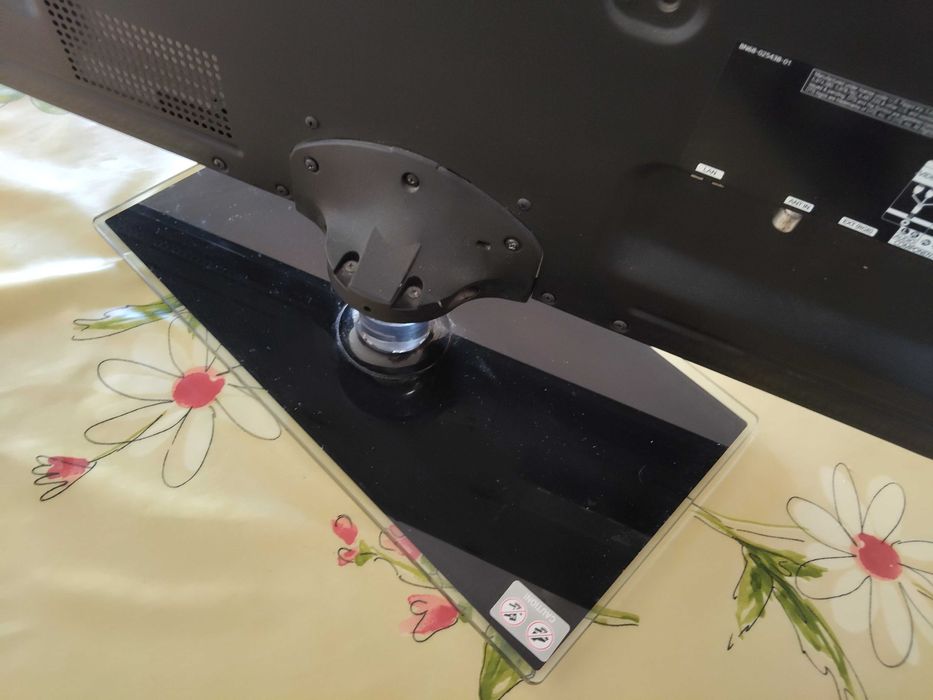 TV SAMSUNG Modelo ue32c5100qw