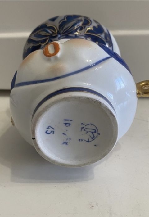 Фарфор . Одарка Коростень Трегубова