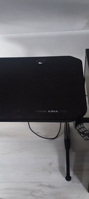 Vendo mesa gamer mais cadeira gaming msi