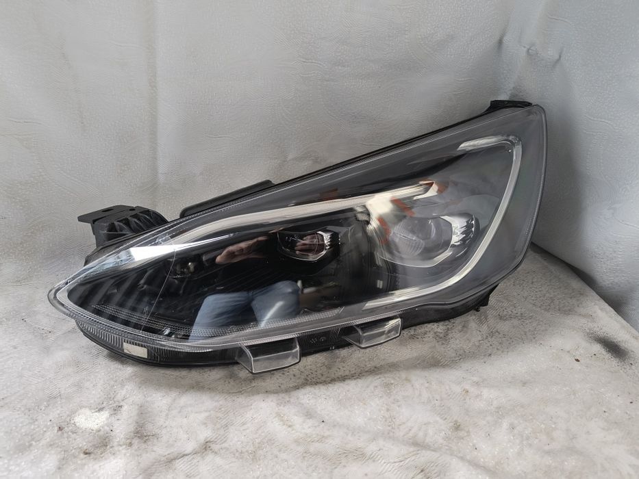 Lampa lewa Full LED Ford Focus Mk 4 IV Lift Europa reflektor przedni