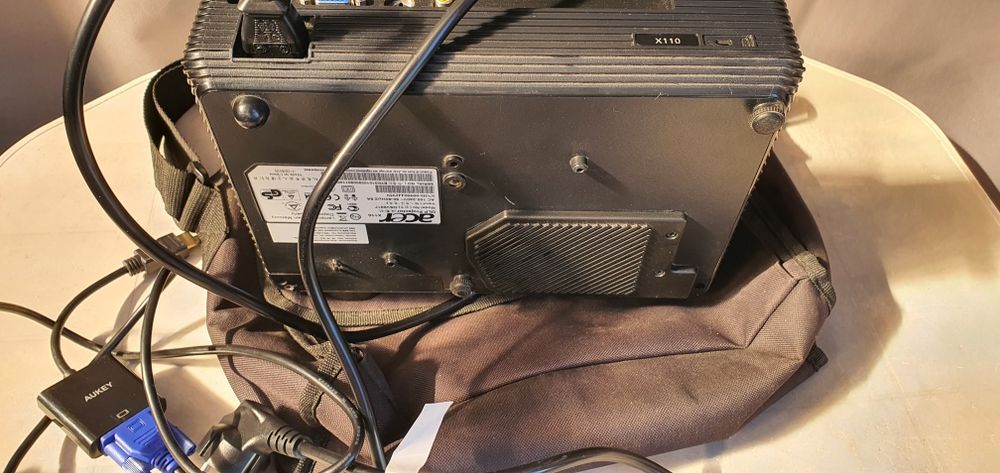 Projektor    Acer