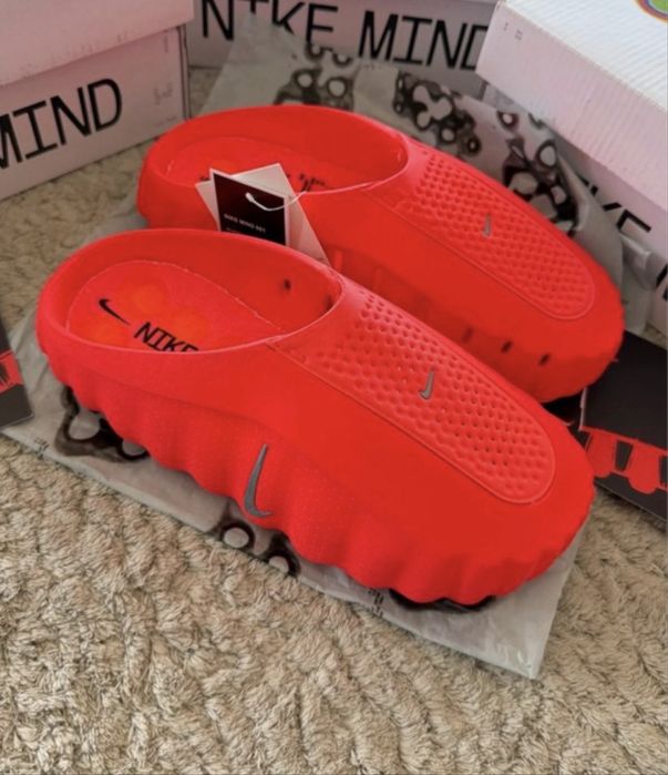 Nike Mind 001 laranja