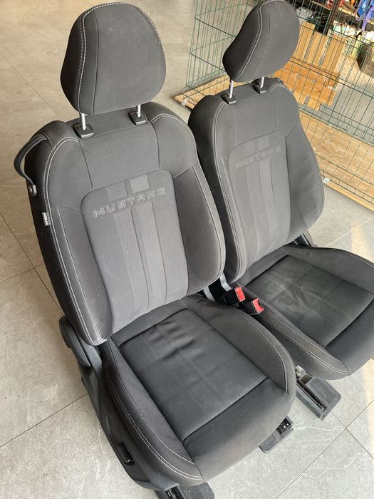 Сидіння Ford Mustang з Airbag