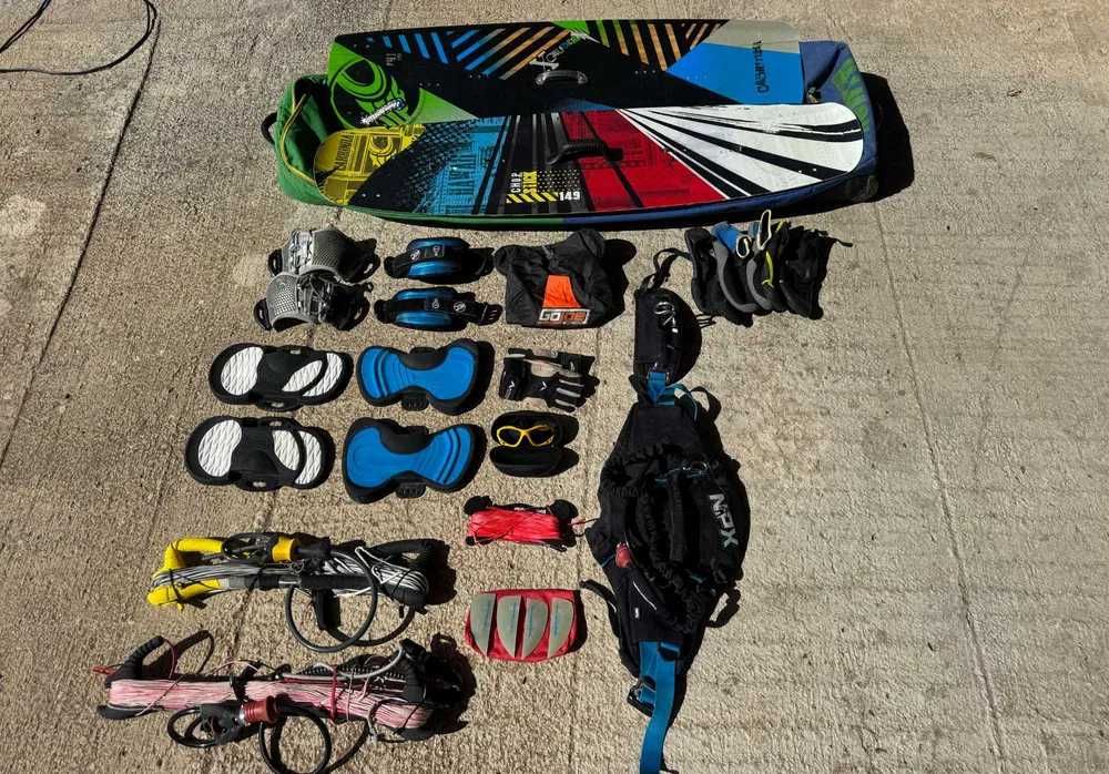 Cabrinha Boards / Kite Gear