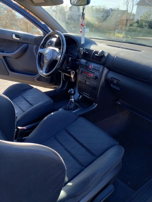 Audi A3 8L 1.6 102km