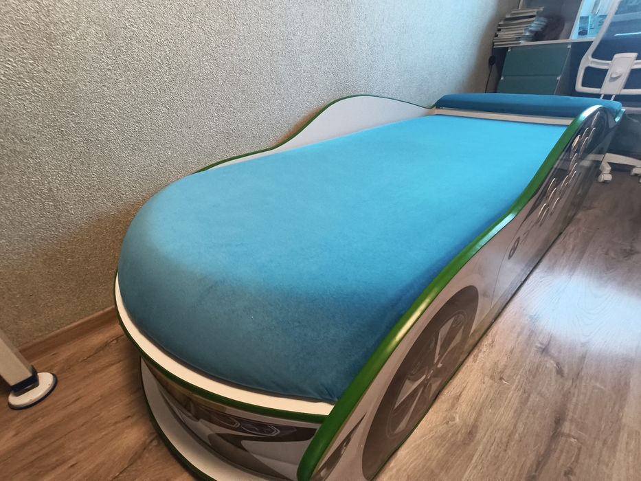 кровать авто бмв дитяча 180/80