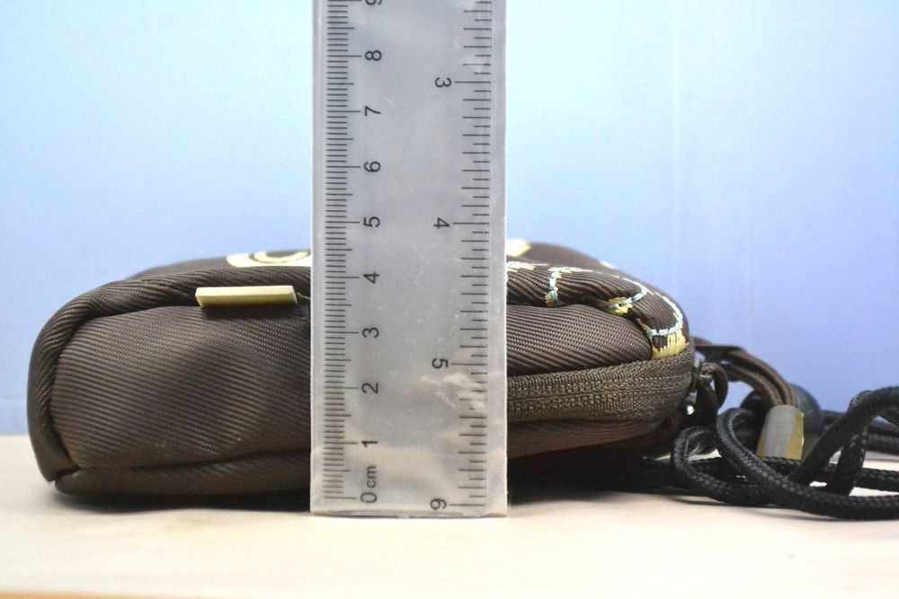 Pokrowiec etui na mały aparat fotograficzny ładne jak nowe