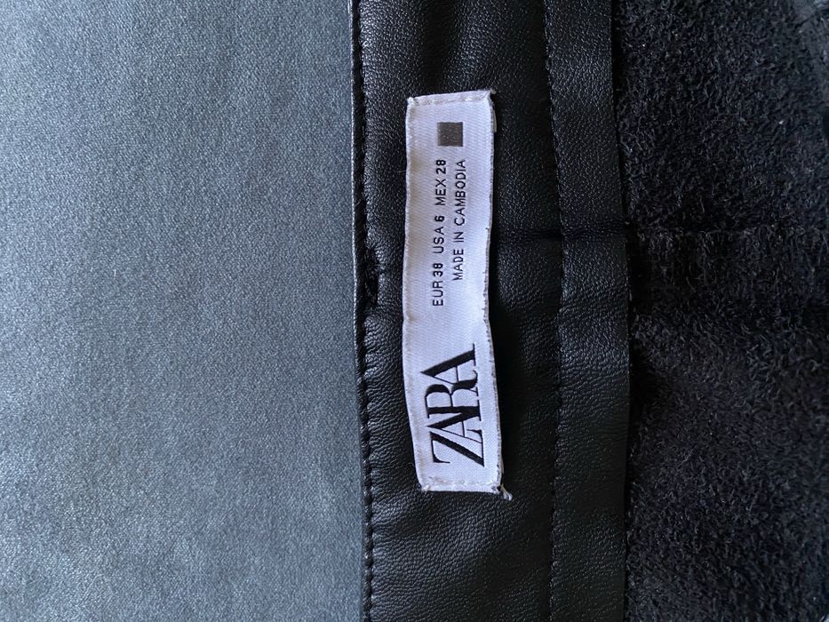 Штани широкі Zara з еко шкіри розмір М