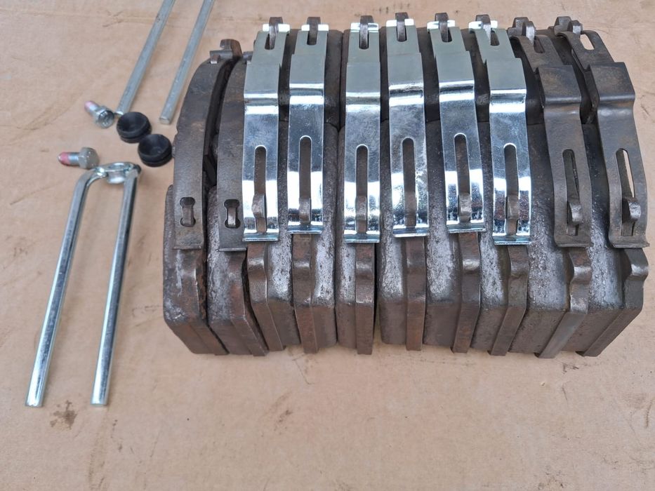 Гальмівні колотки до напів прицепа SHMITS