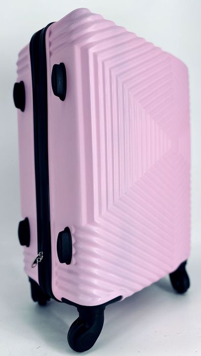 Nowa walizka kabinowa 55 cm wizzair pudrowy róż