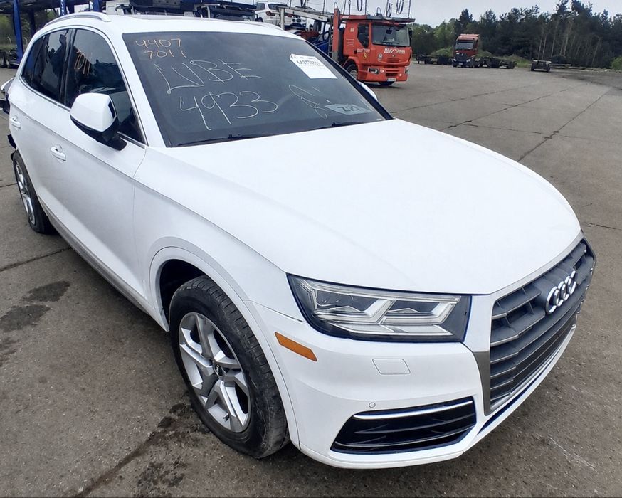 Бампер Audi Q5 80A FY Передній бампер в зборі Оригінал LY9C Розборка Ку5 80А