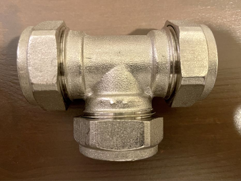 Tê Bicone Inox 22 x 22 x 22mm (6unidades)