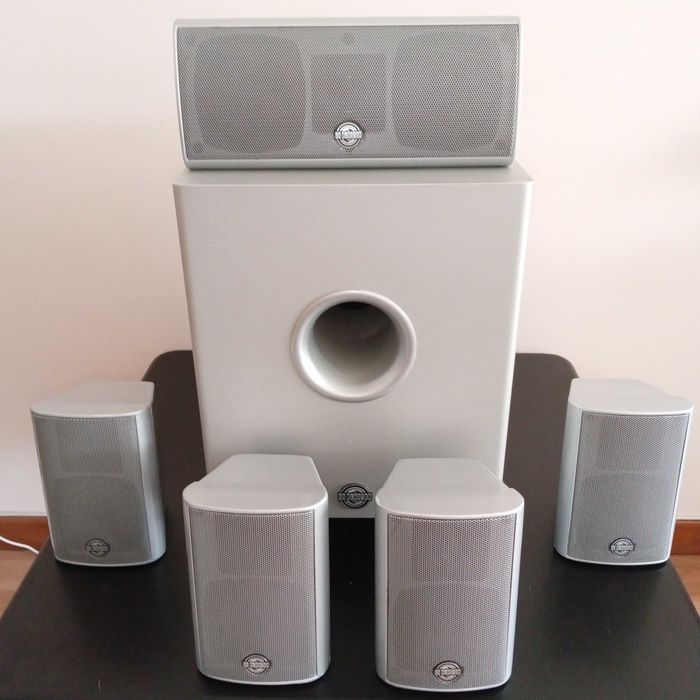 Active subwoofer com colunas US Blaster