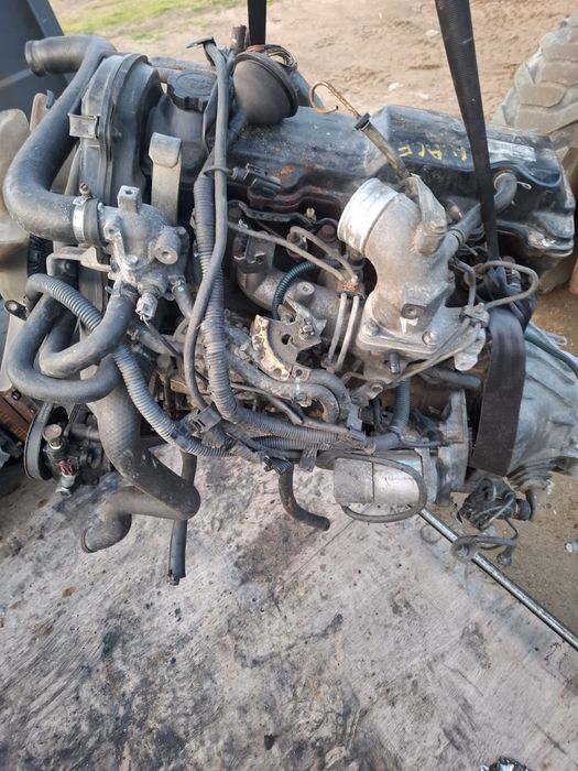 Motor Toyota haice 2 L