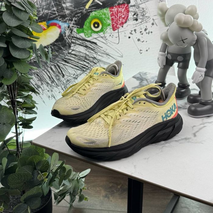 Кросівки Hoka Clifton 8 39 розмір Е5485