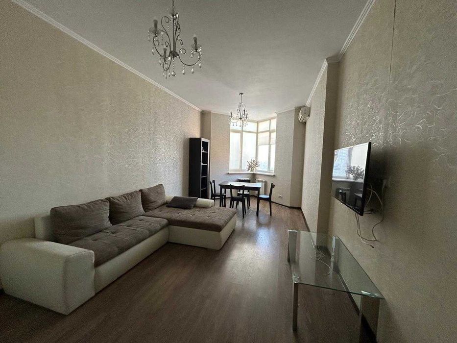 Оренда 3-кім. Печерський  Е.Коновальца  32-г  генератор  своя котельня