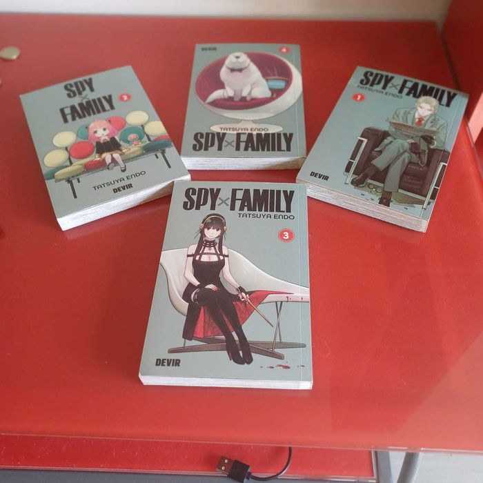 Livros SPY Family , Conjunto 4