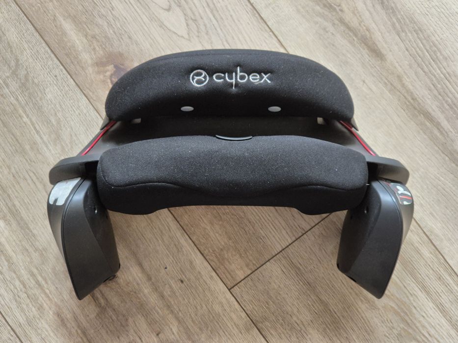 Cybex Pallas zapięcie fotelika