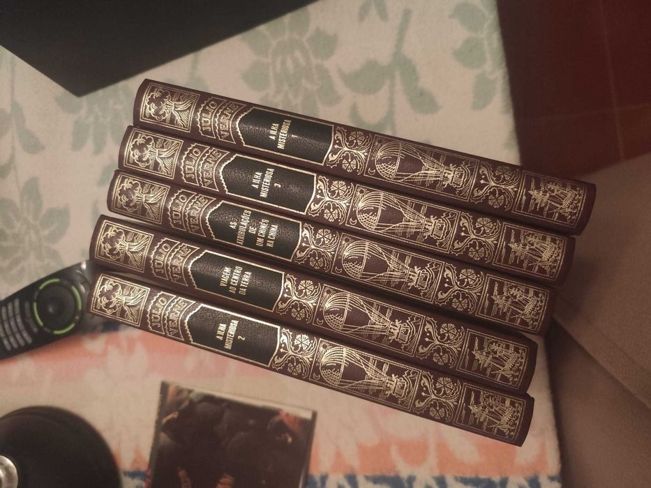 Coleções de livros portugueses