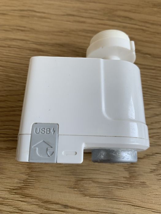 Цікава насадка на змішувач води з сенсорним датчиком вкл/викл води