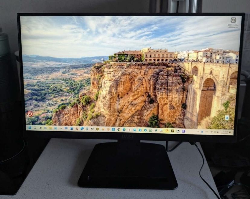 Продам Монитор msi PRO MP223