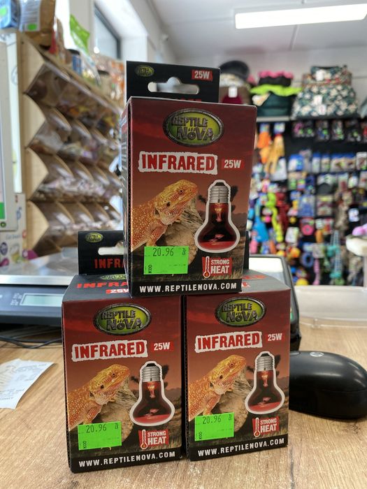 Żarówka grzewcza UVA 25W świetlówka do terrarium