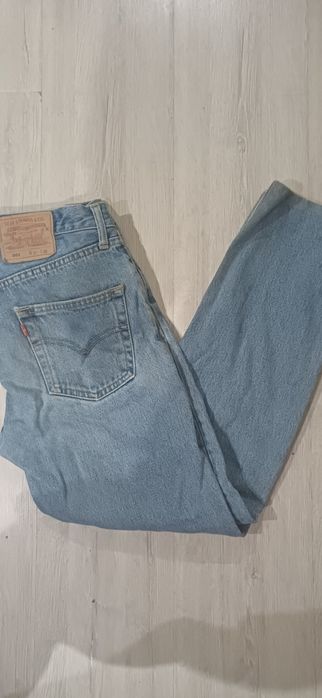Джинсы levis размер м