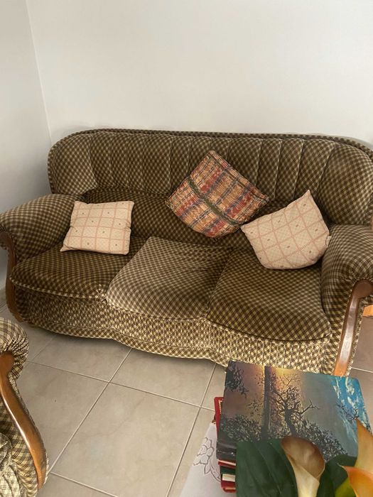 conjunto sofa-cama com duas cadeiras
