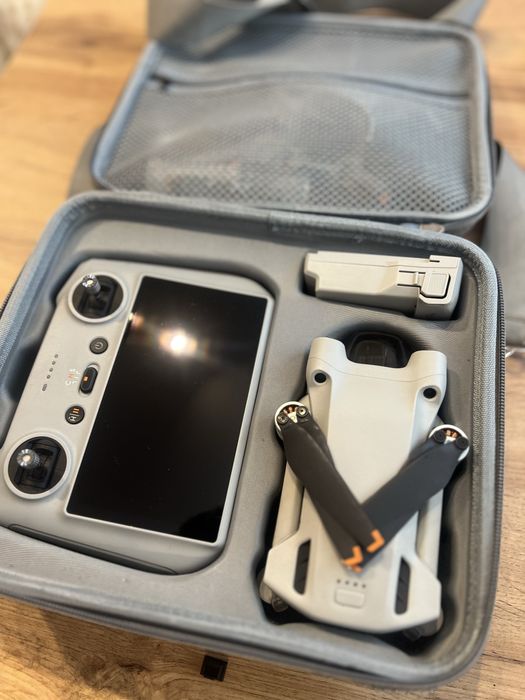 Sprzedam dron Dji mini 3 pro 2 baterie + akcesoria