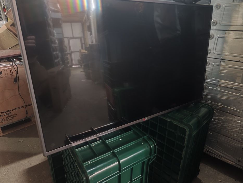 FullHD Телевізор 42" LG 42W760H (42LW760H-ZA) + Кріплення на стіну!
