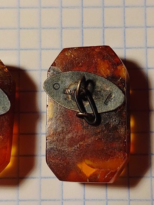 Винтажные серебряные запонки с янтарем. СССР. В хорошем состоянии.