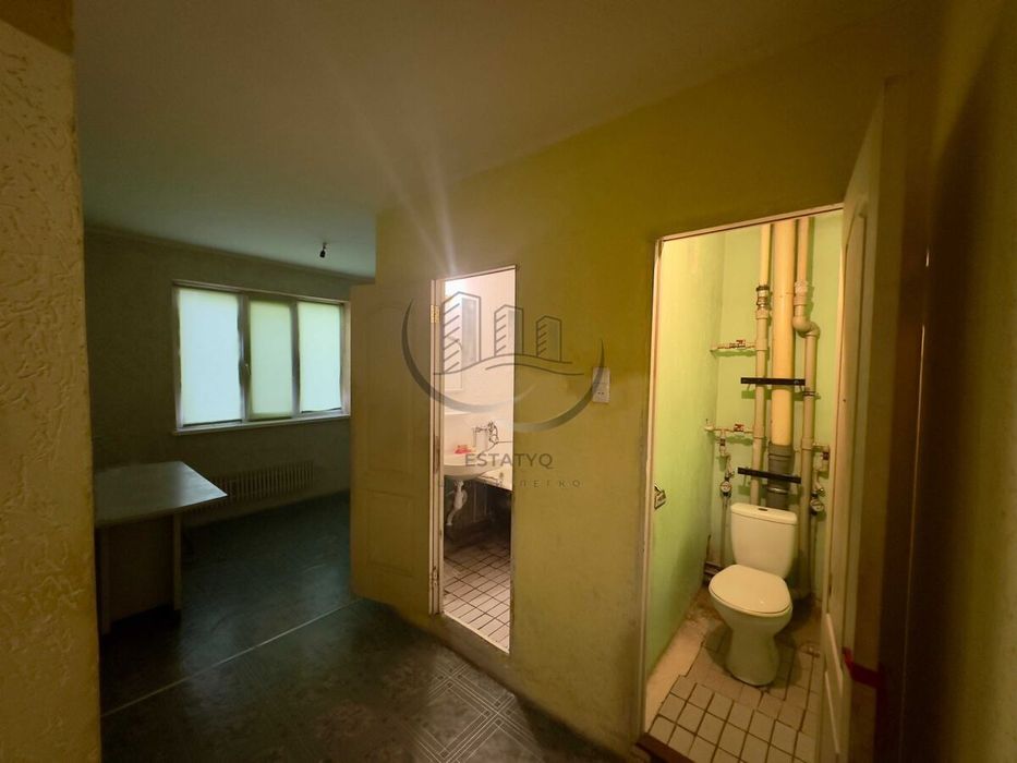 Продам 4 кімнатну квартиру, Салтівка, 626Мкр.